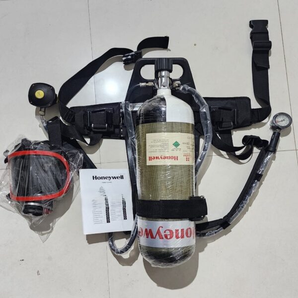 Honeywell Self-Contained Breathing Apparatus (SCBA) Set